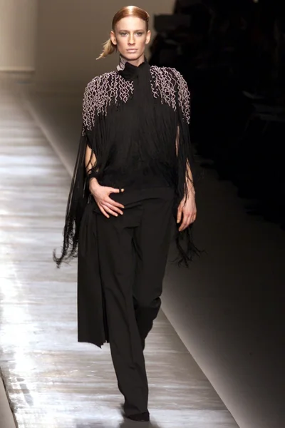 Look 27